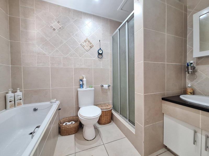 3 Bedroom Property for Sale in Fraaiuitsig Western Cape